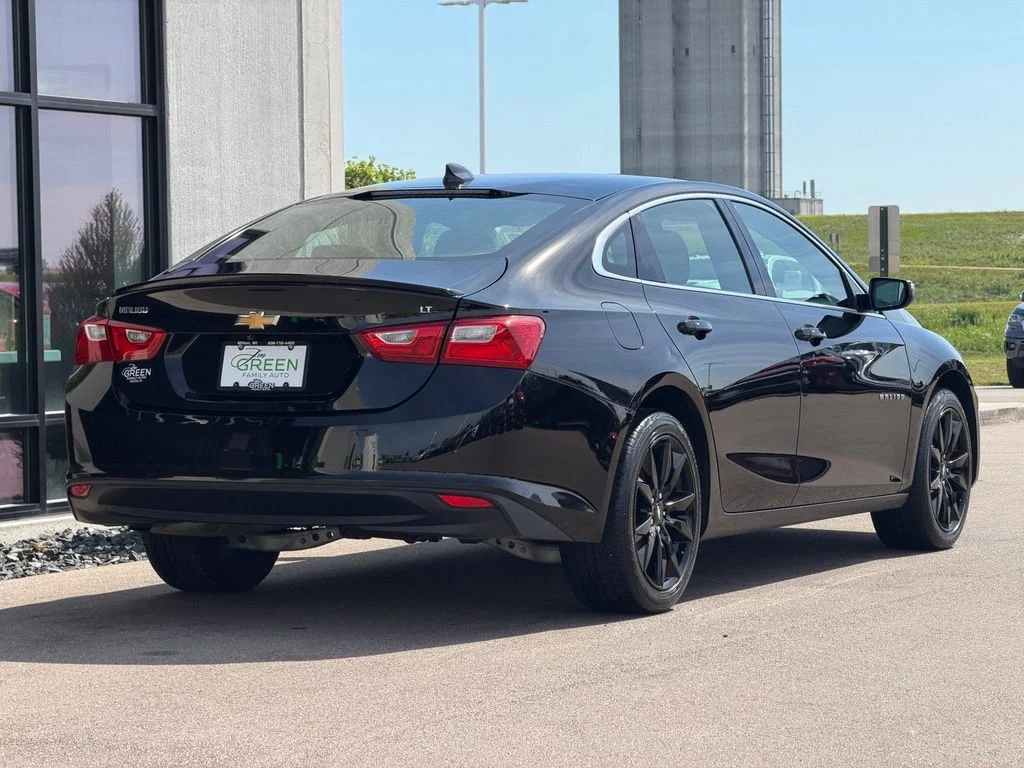 Used 2018 Black Chevrolet LT image 5