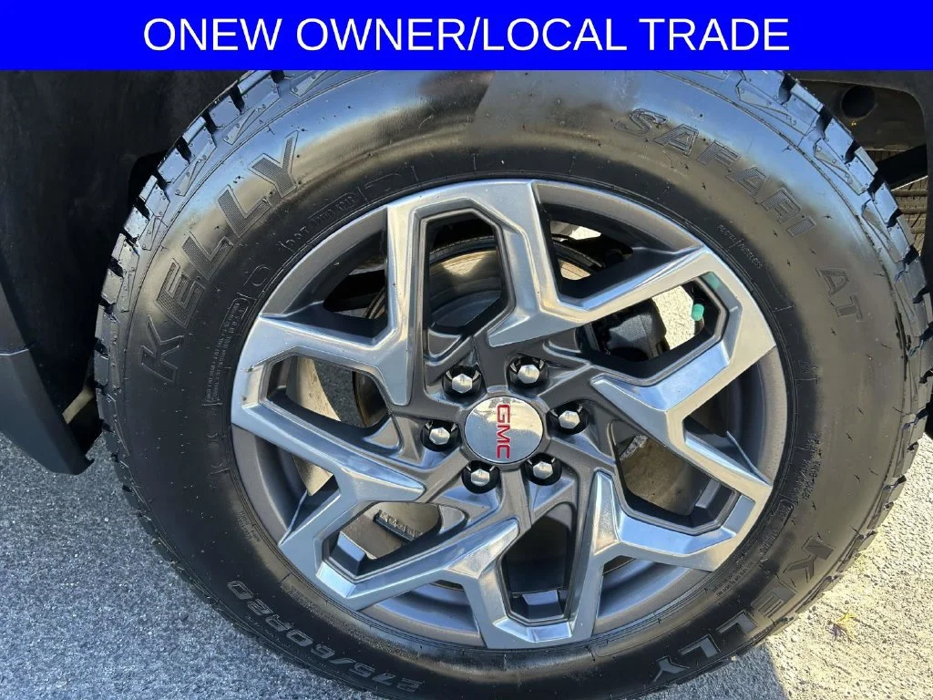 Used 2024 Volcanic Red Tintcoat GMC SLT image 10