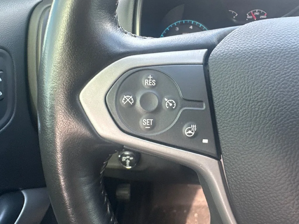Used 2021 Gray Chevrolet ZR2 image 19