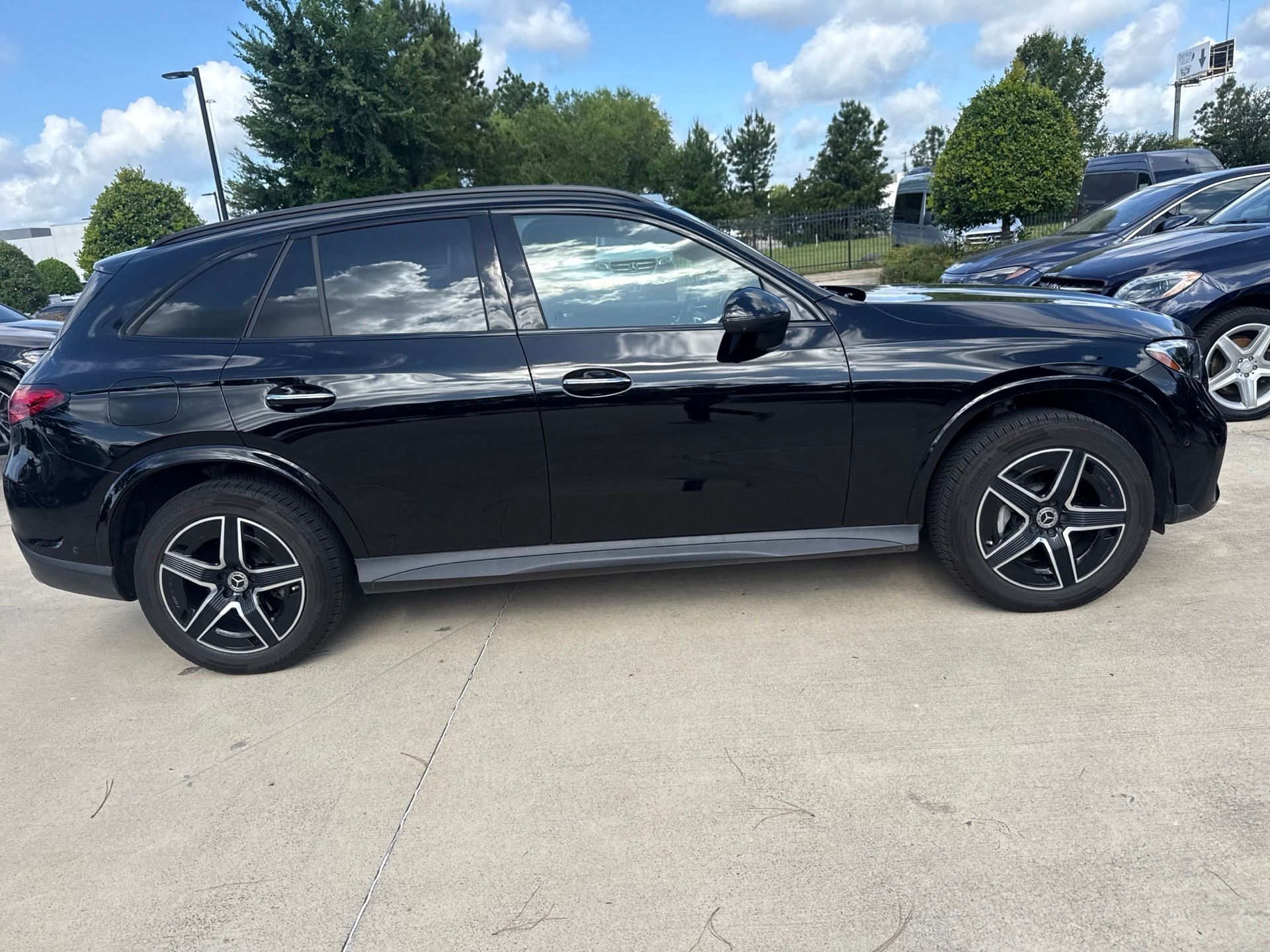 Used 2023 Black Mercedes-Benz GLC 300 image 3