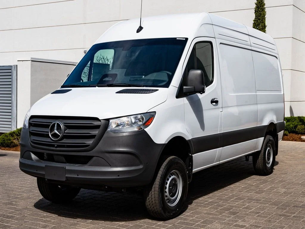 New 2026 Arctic White Mercedes-Benz Cargo 144 WB image 1