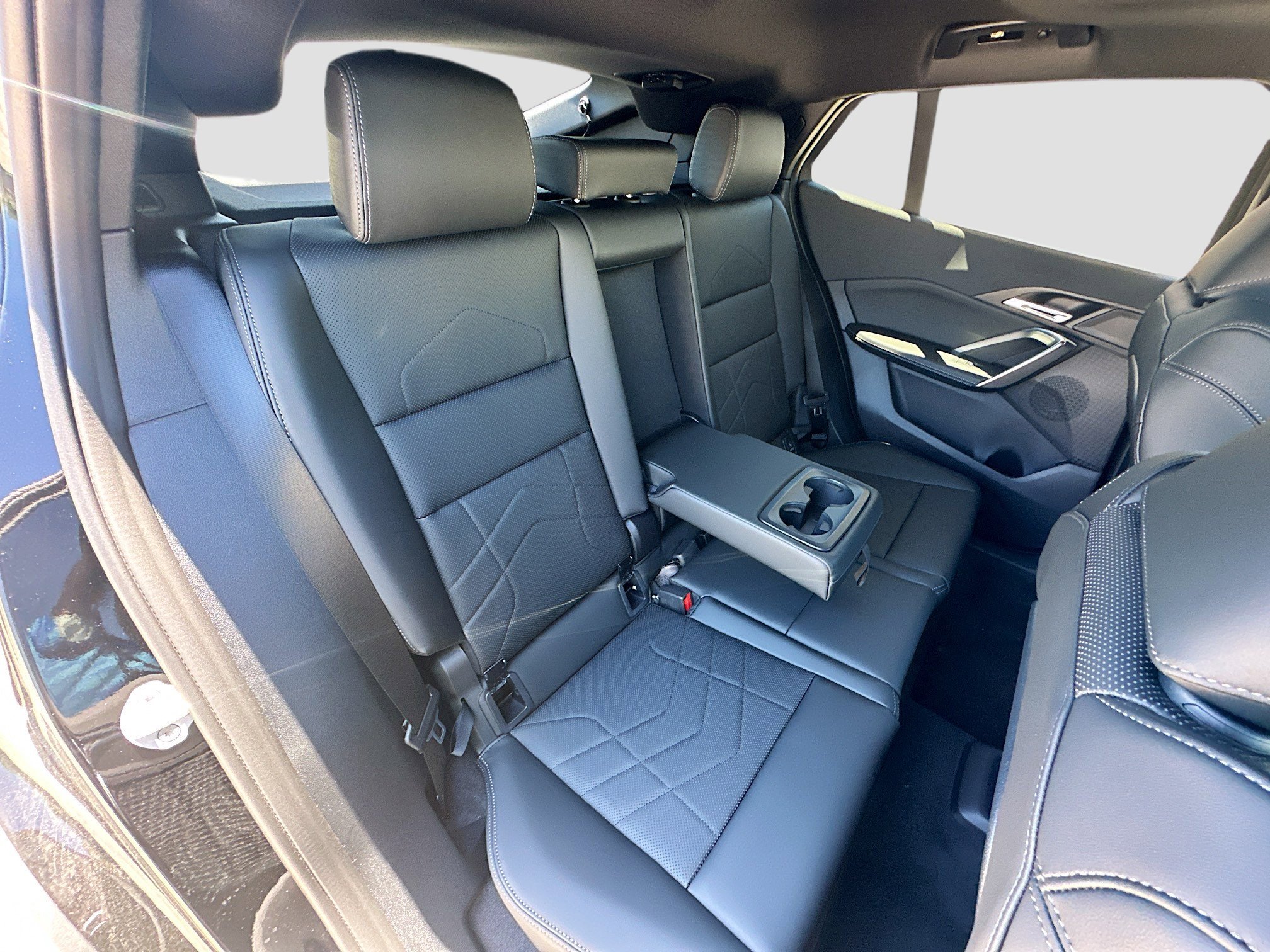 New 2026 Black Sapphire Metallic BMW xDrive28i image 22