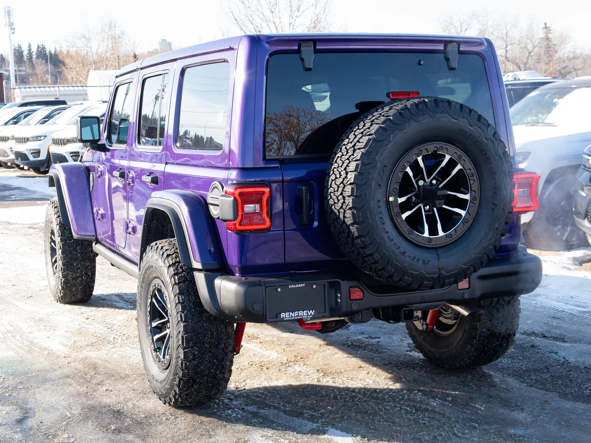 New 2026 reign Jeep Rubicon X* 4 Door 4x4, 35 Inch Tires, Steel Bumpers, Nappa Leather image 3