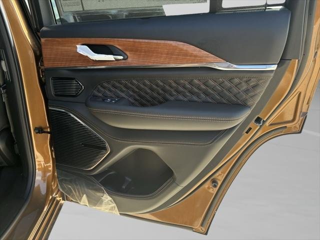 New 2026 Copper Shino Metallic Clear-Coat Exterior Paint Jeep Summit image 39