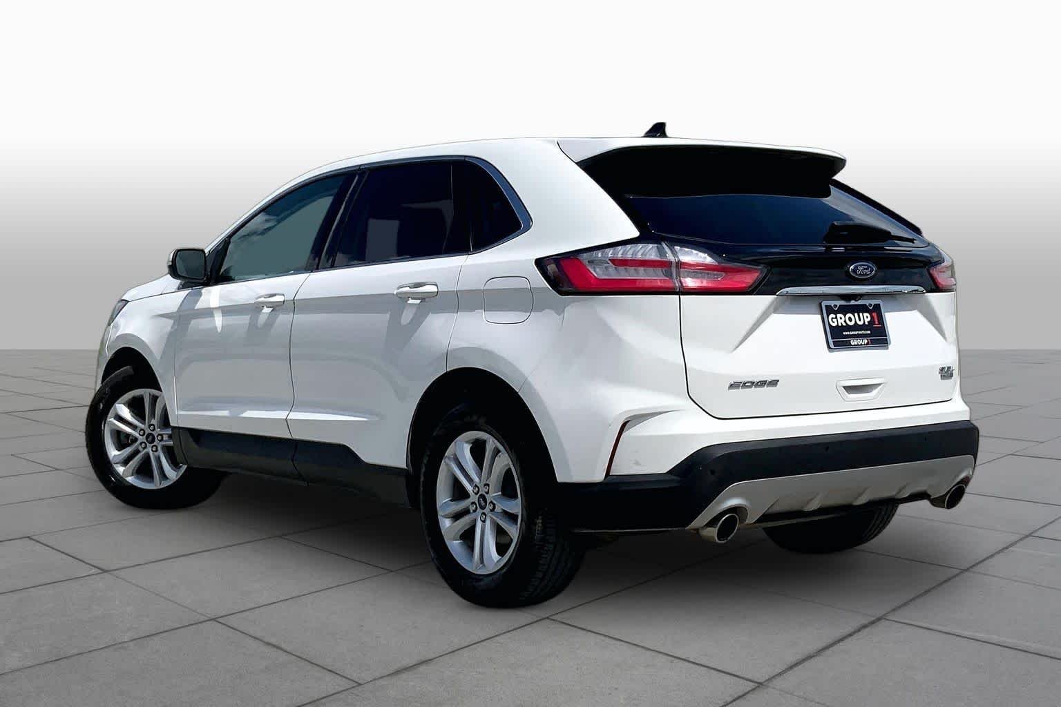Used 2020 Star White Metallic Tri-Coat Ford SEL image 12