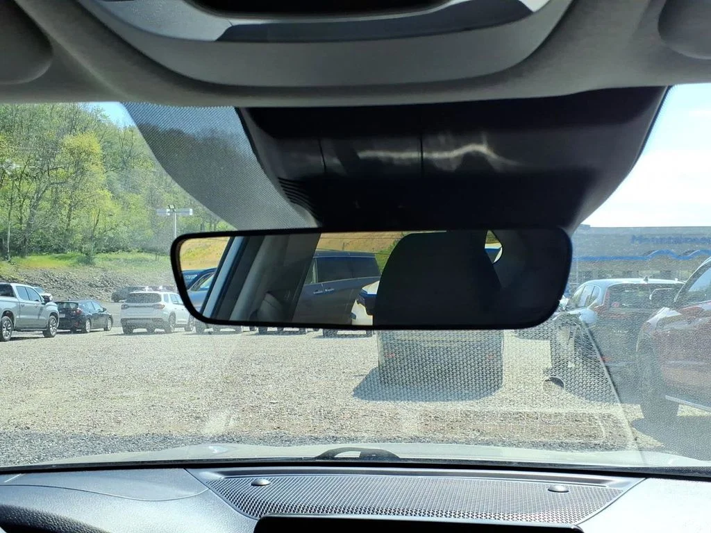 Used 2022 Gray Kia LX image 21