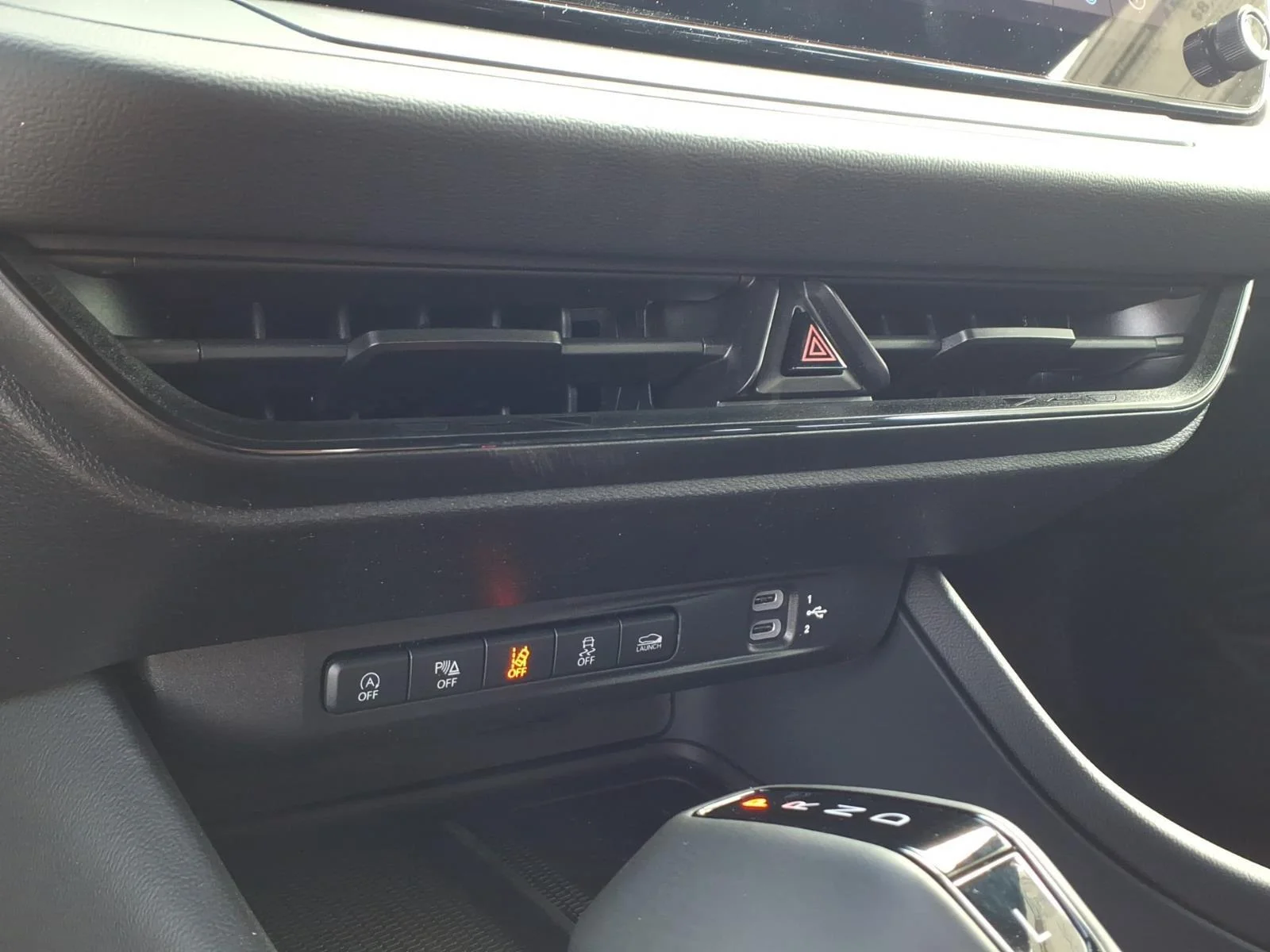 New 2026 Diamond Black Crystal Pearlcoat Dodge Scat Pack Plus image 9