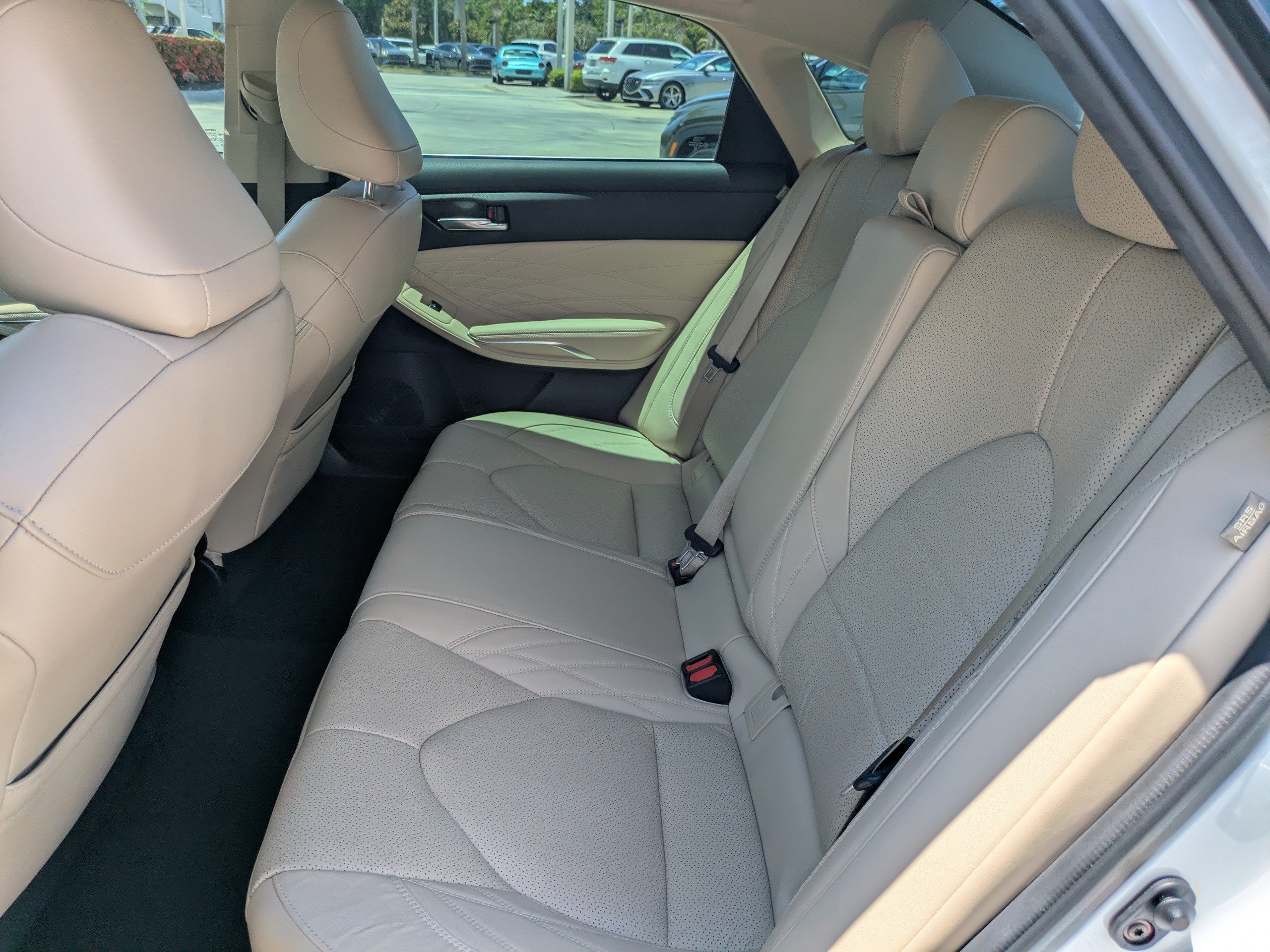 2019 Toyota Avalon Limited - Photo 12