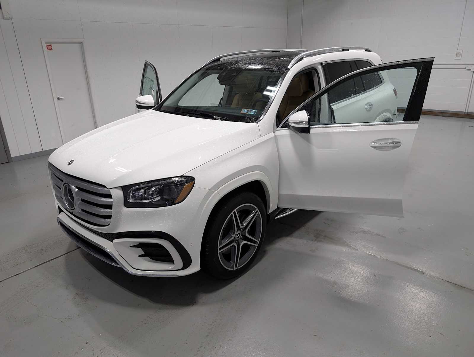 Used 2026 Polar White Mercedes-Benz GLS 450 image 14