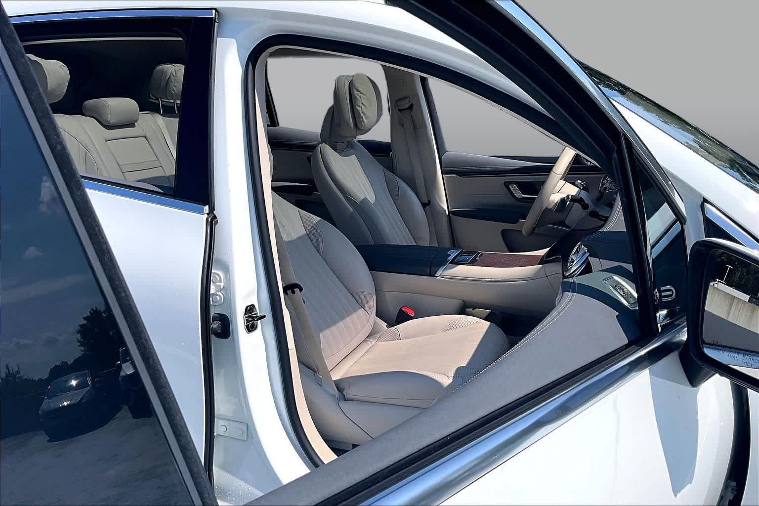 Used 2023 Polar White Mercedes-Benz EQS 580 image 8