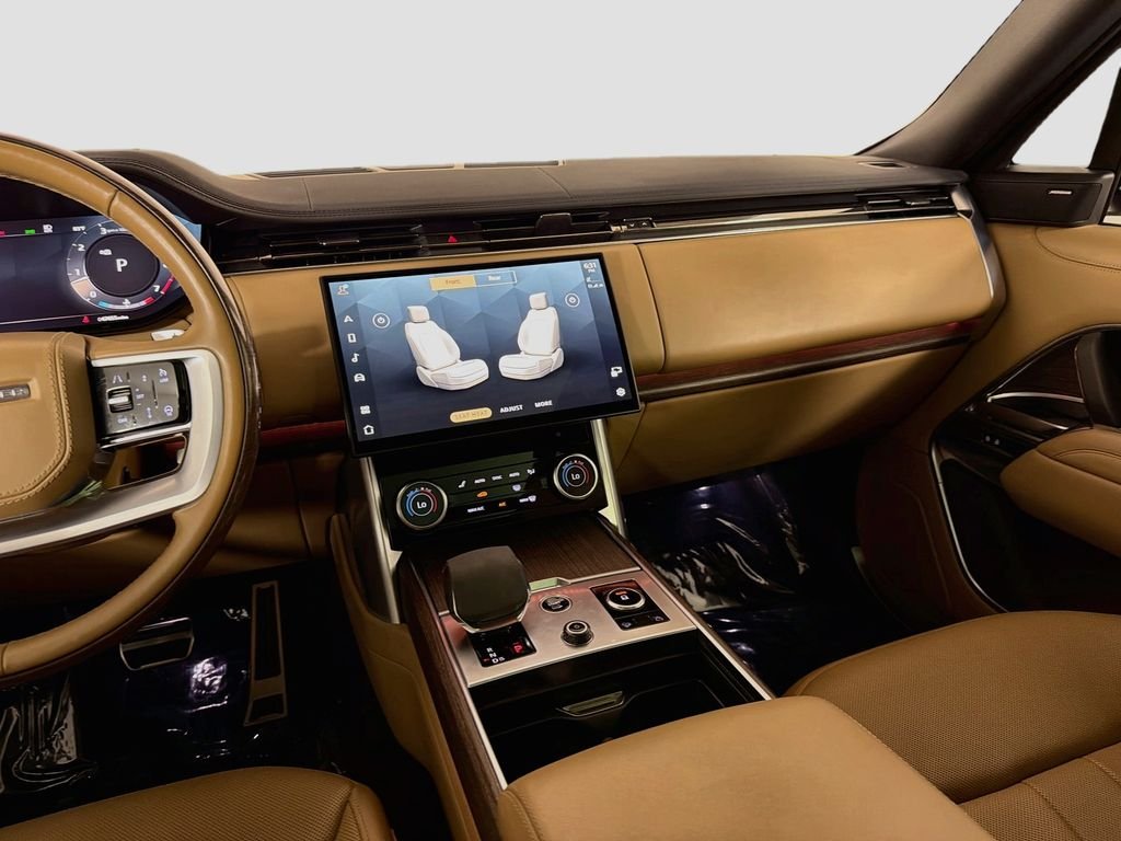 Used 2023 Gold Land Rover SE image 25