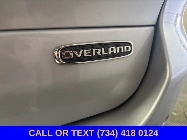 Used 2023 Silver Jeep Overland image 9
