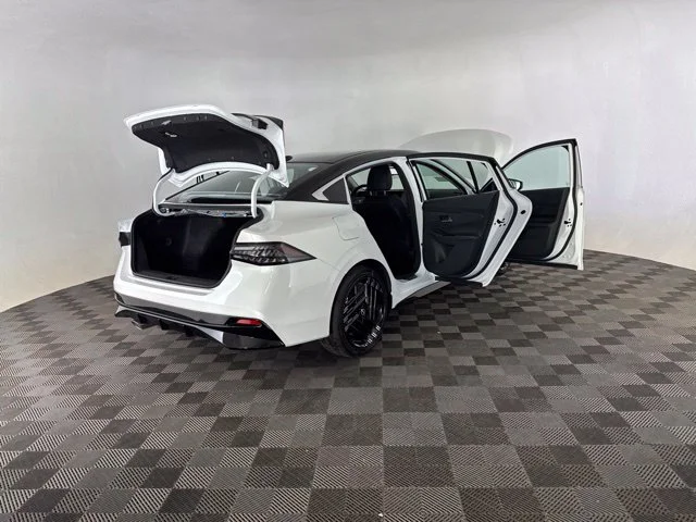 New 2027 White Nissan SR image 14