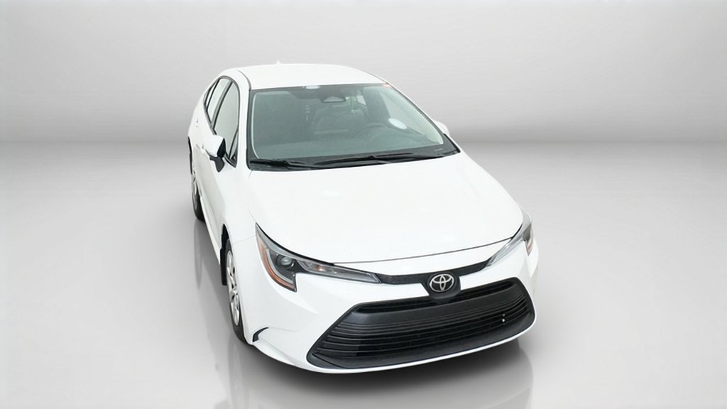 New 2027 Wind Chill Pearl Toyota LE image 34