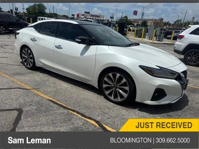 2023 Nissan Maxima Platinum for sale at Sam Leman Chrysler Jeep Dodge of Bloomington