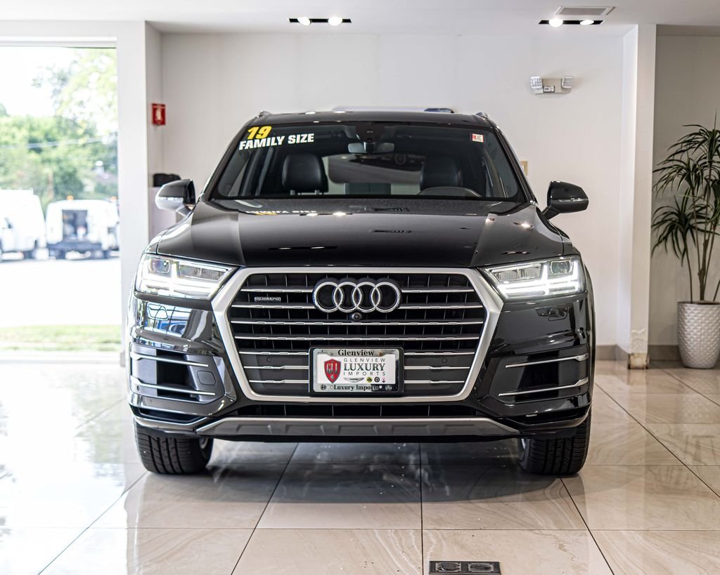 Used 2019 Black Audi 55 Premium image 2