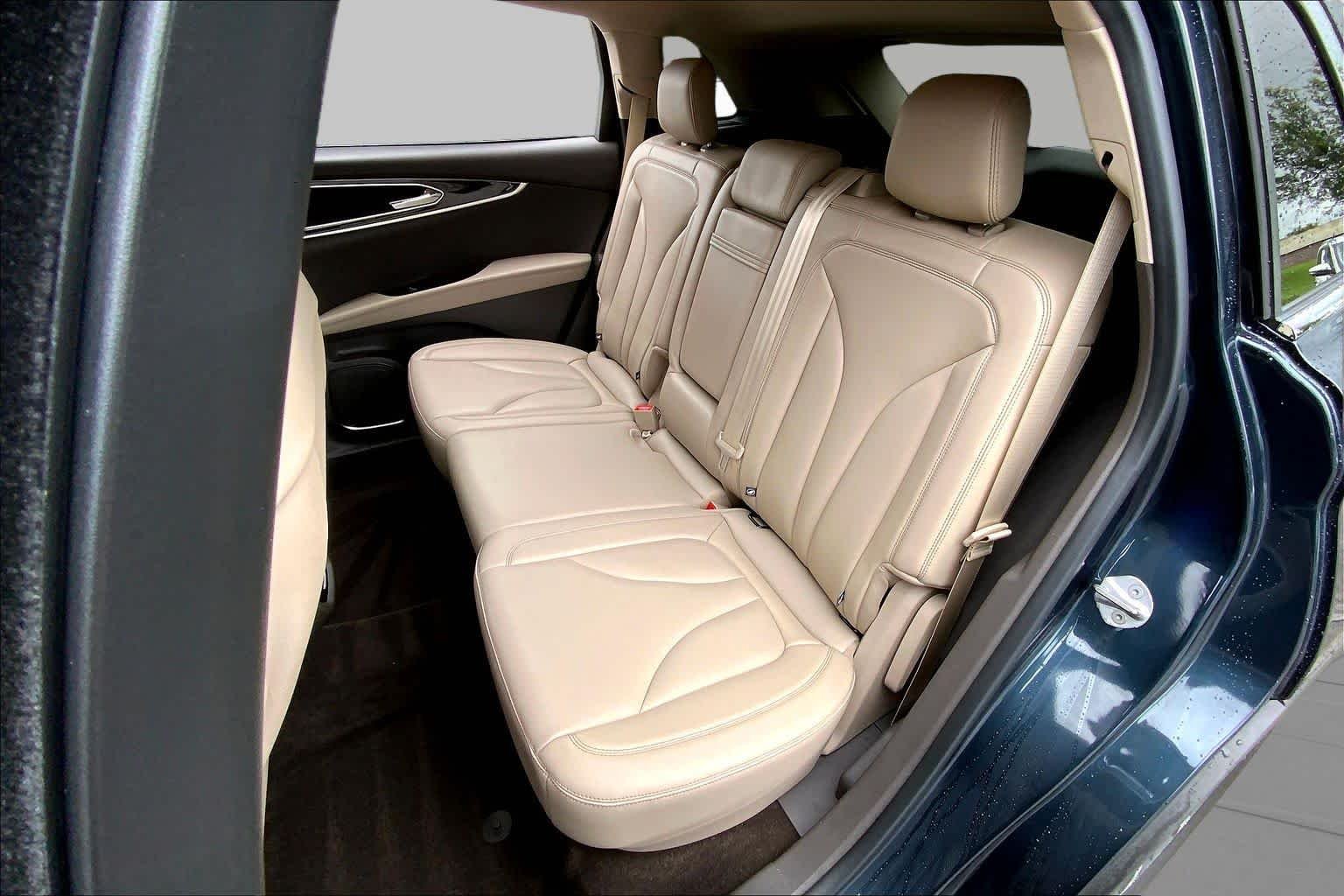Used 2023 Flight Blue Lincoln Standard image 18