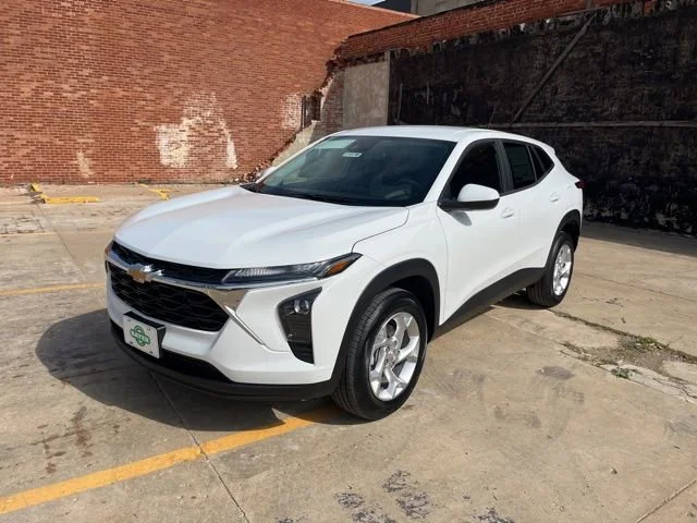 2026 Chevrolet Trax LS's photo