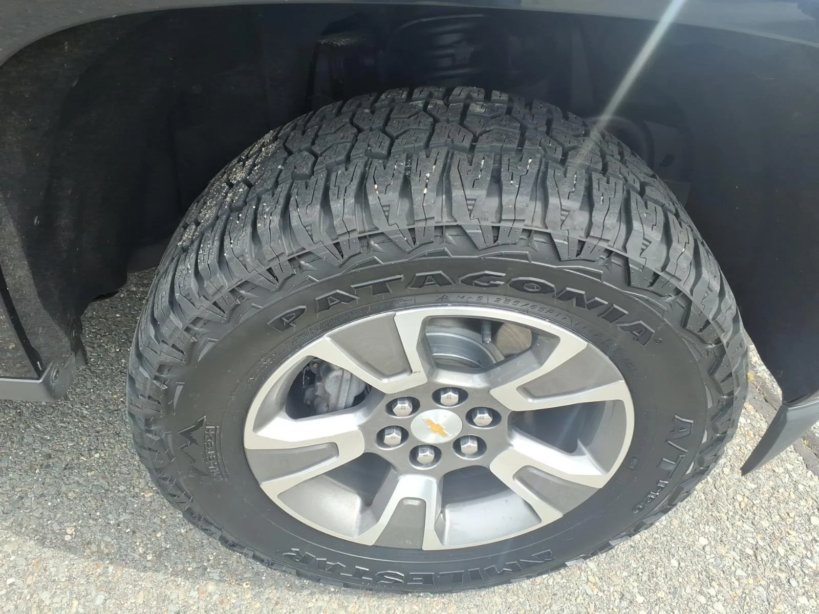 Used 2019 Black Chevrolet Z71 image 12