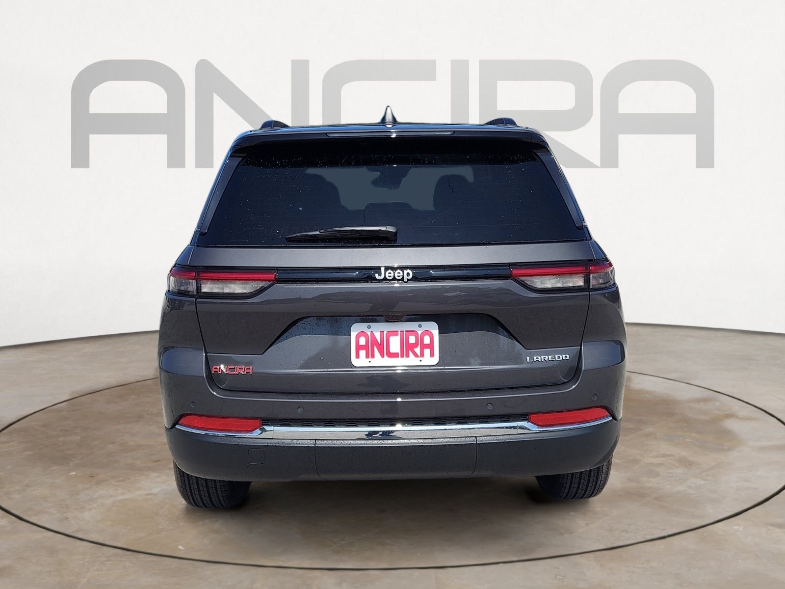 New 2026 Baltic Gray Metallic Clearcoat Jeep Laredo image 9