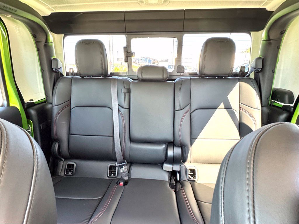Used 2025 Green Jeep Rubicon image 39