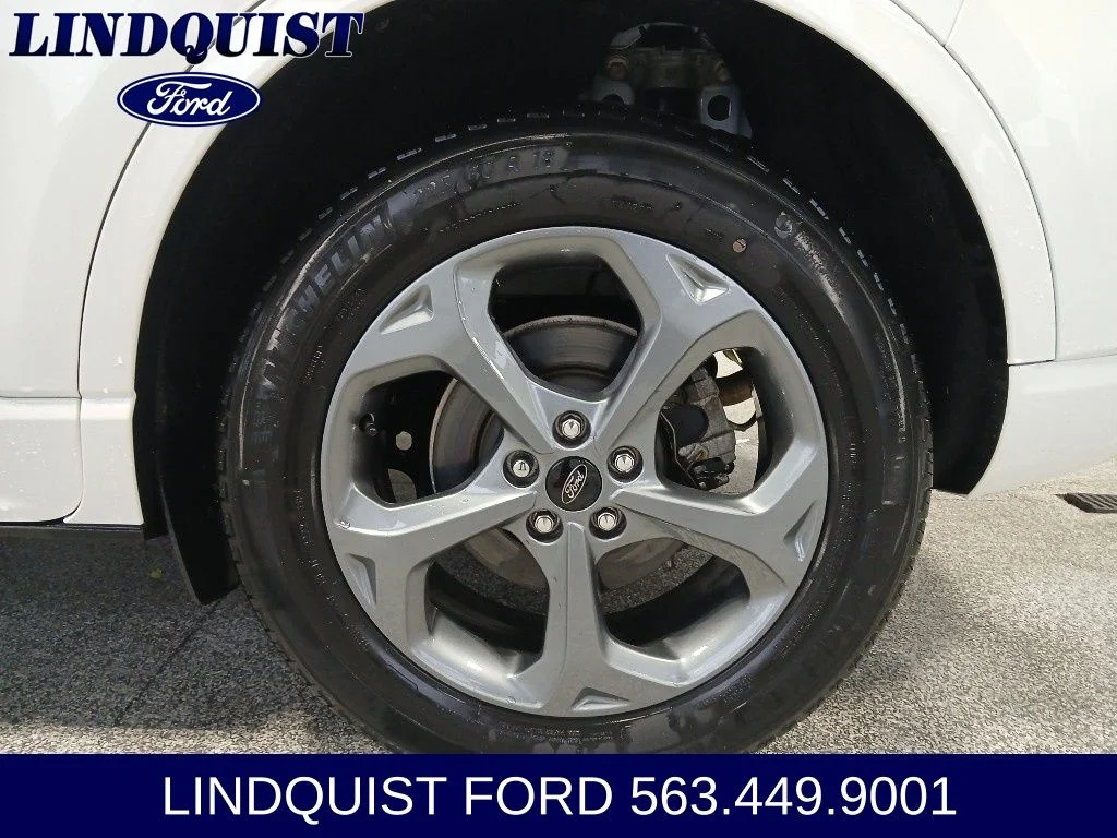 Used 2023 White Metallic Ford ST-Line image 9