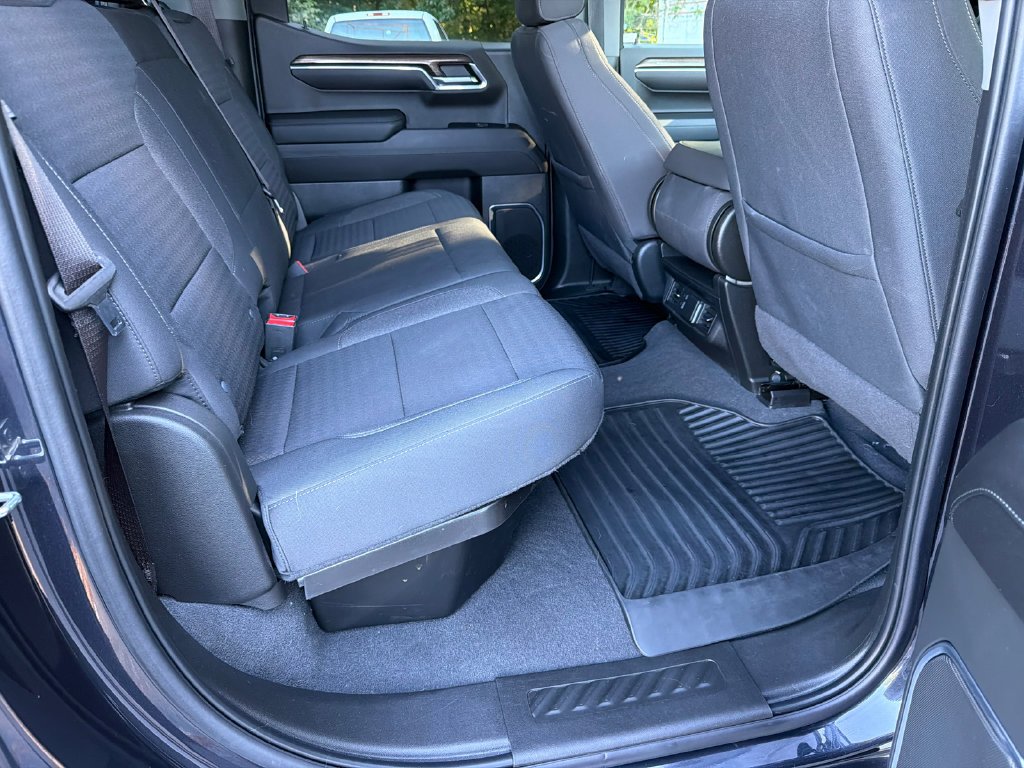2023 Chevrolet Silverado 1500 RST - Photo 15