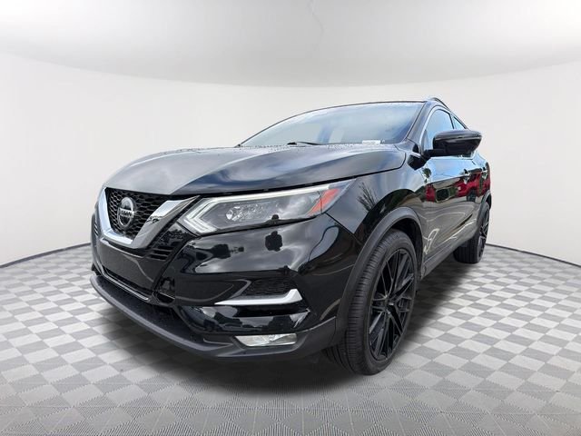 Used 2022 Black Nissan SL image 1