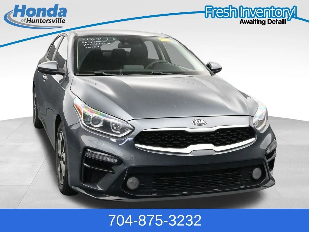 2021 Kia Forte LXS AT's photo