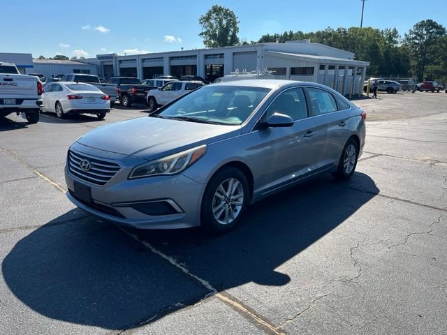 Used 2017 Gray Hyundai Base image 36