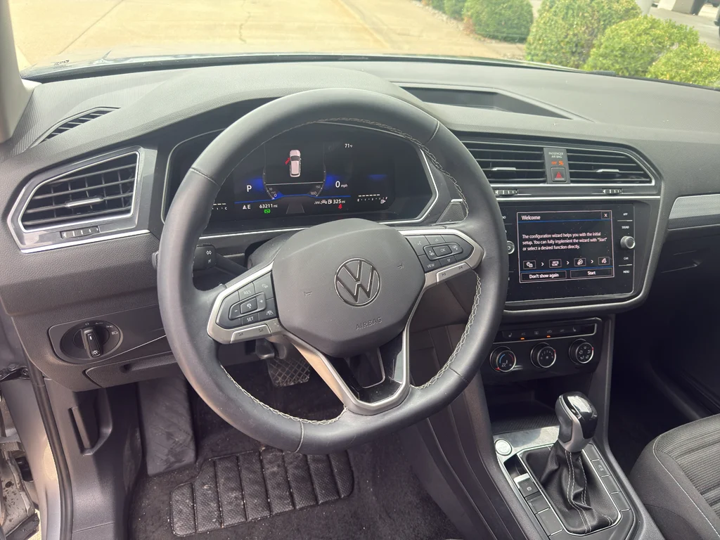 Used 2024 Pyrite Silver Metallic Volkswagen S image 11