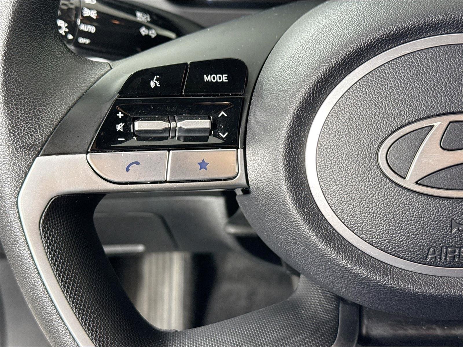 Used 2025 Fluid Metal Hyundai Blue image 15