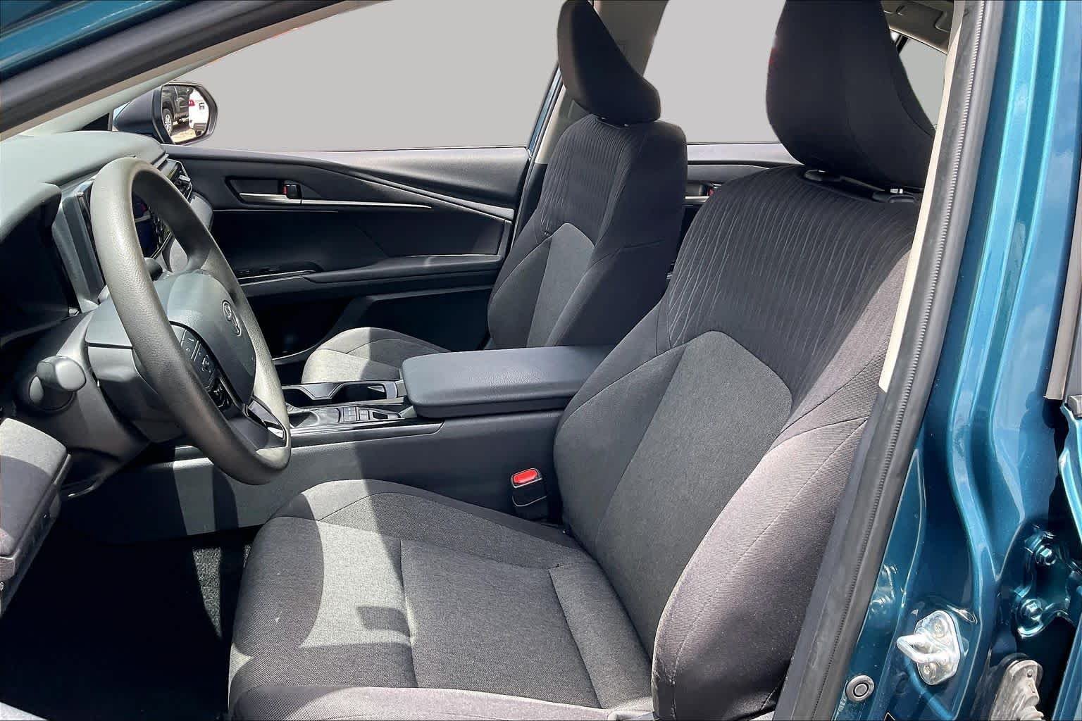 Used 2025 Ocean Gem Toyota LE image 8