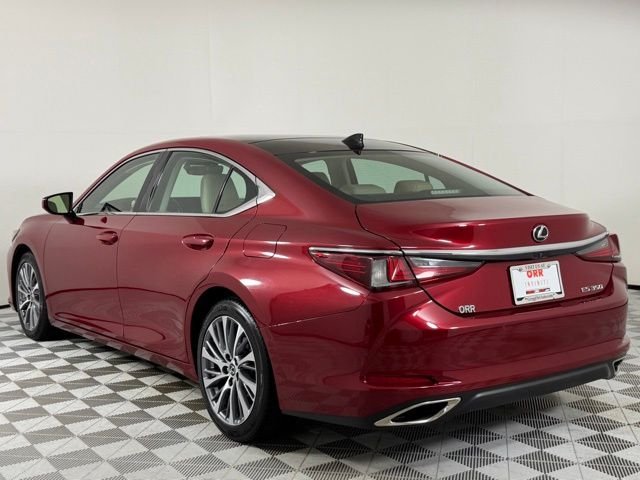 Used 2019 Matador Red Mica Lexus 350 Luxury image 10