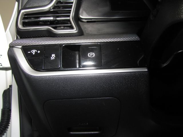 Used 2023 Snow White Pearl Kia LX image 8