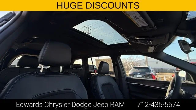 New 2026 White Jeep Laredo image 38