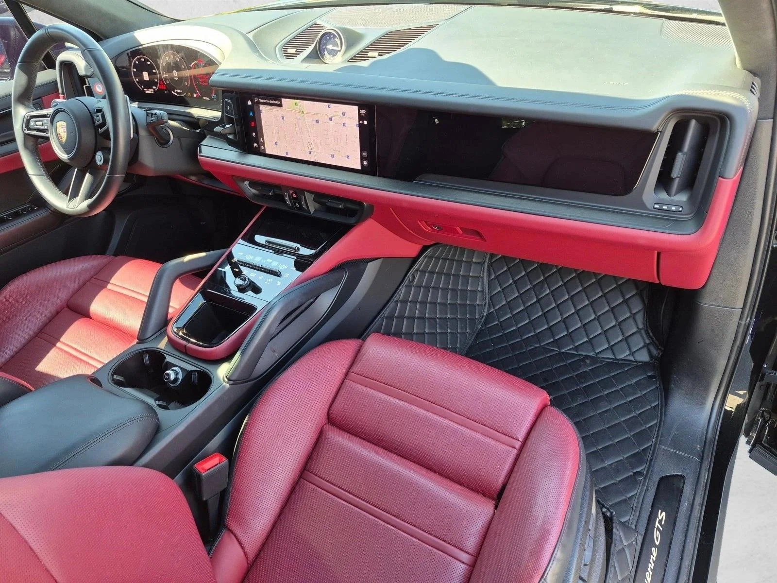 2025 Porsche Cayenne GTS - Photo 19