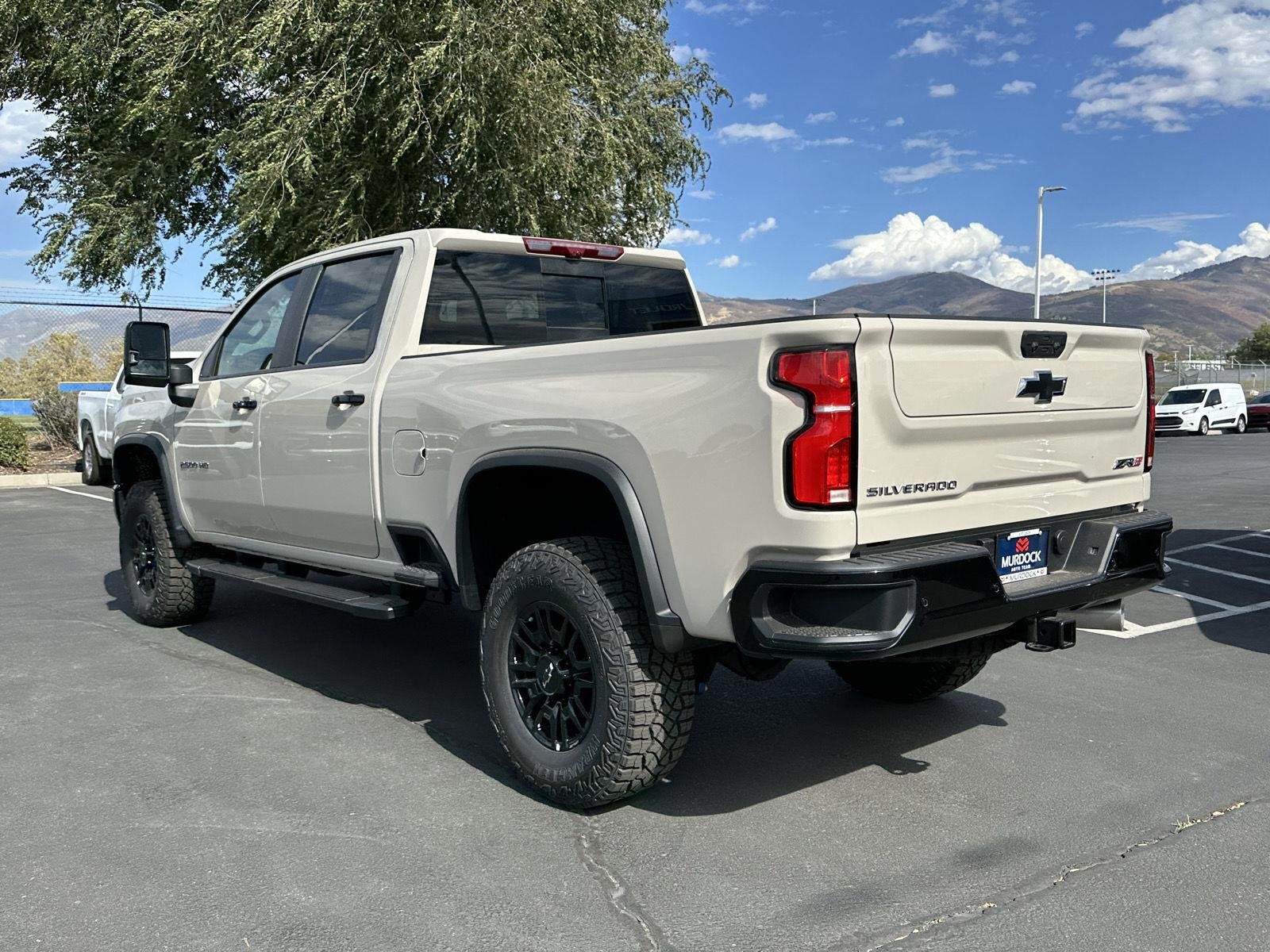2026 Chevrolet Silverado 2500 HD ZR2 - Photo 12