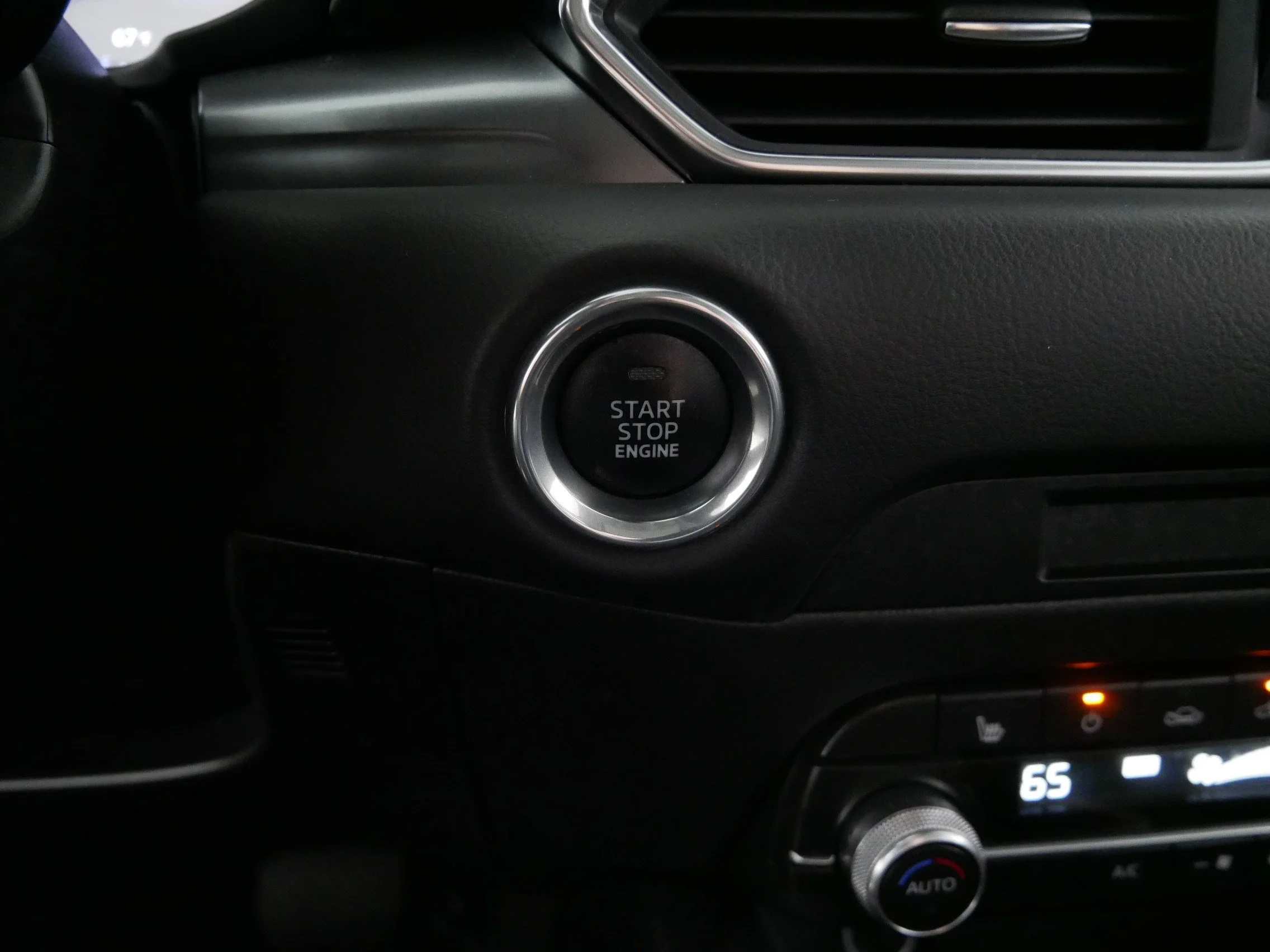 Used 2025 Deep Crystal Blue Mica Mazda 2.5 S Preferred Package image 29