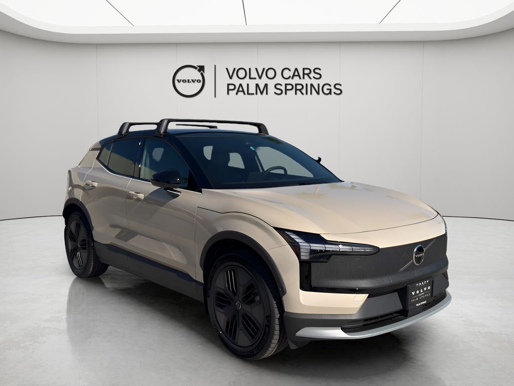 2026 Volvo EX30 Twin Motor Cross Country Ultra's photo