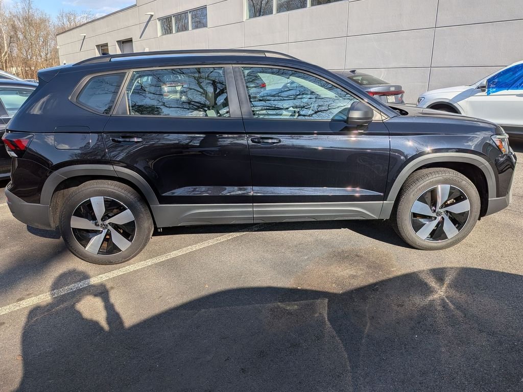 Used 2025 Black Volkswagen 1.5T S image 6