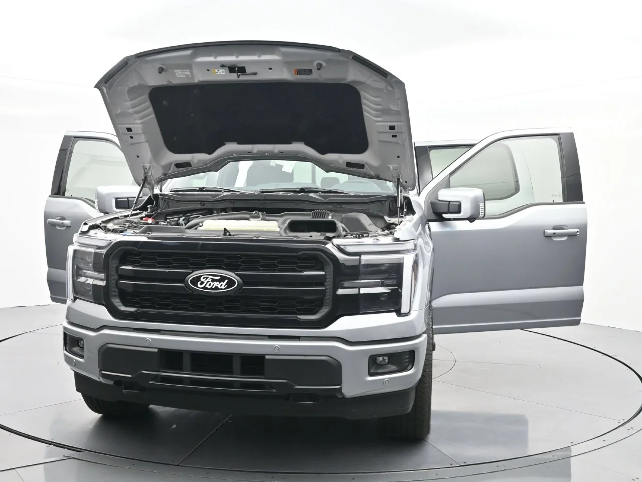 Used 2025 Silver Metallic Ford Lariat image 42