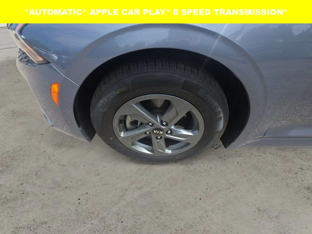 Used 2021 Silver Kia LX image 9
