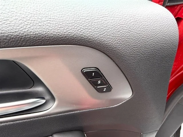 New 2027 Red Hot Pearl-Coat Exterior Paint Chrysler Select image 21