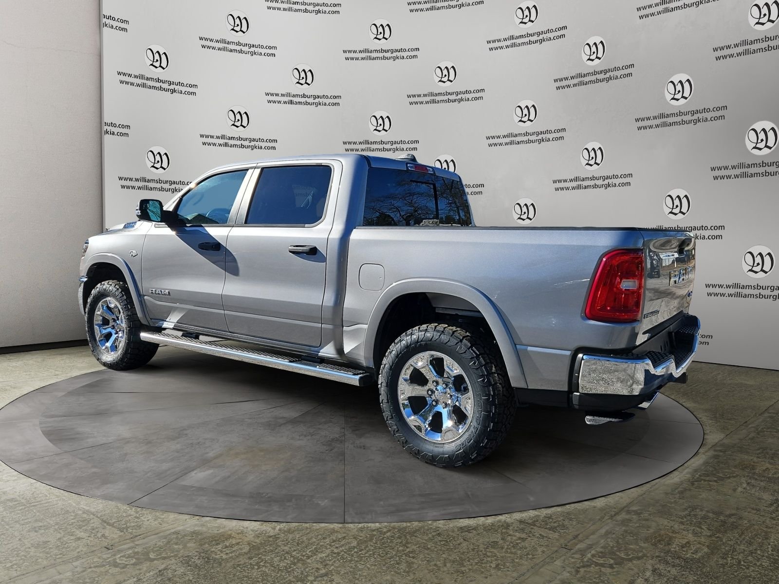 New 2026 RAM 1500 Big Horn/Lone Star 4D Crew Cab in Williamsburg