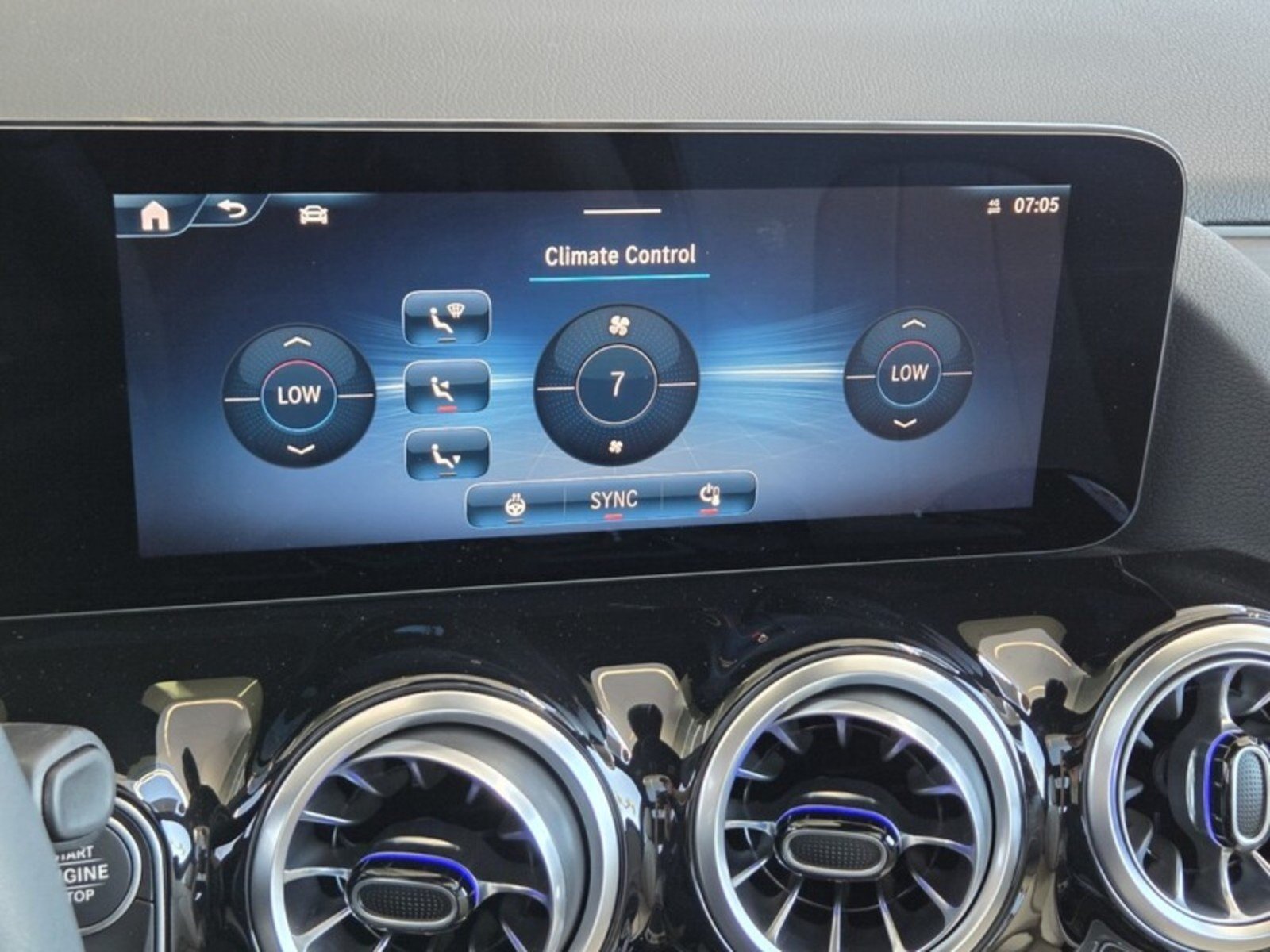 Certified Used 2026 Polar White Mercedes-Benz GLA 250 image 32