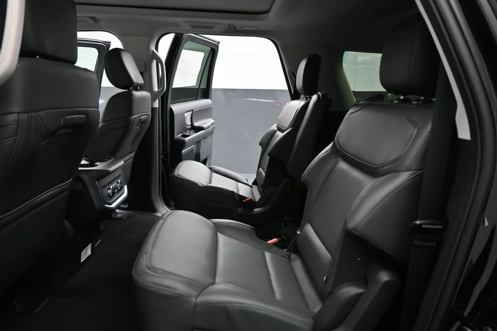 New 2026 Agate Black Metallic Ford Active image 16