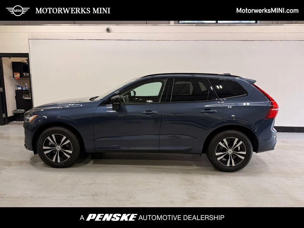 2025 Volvo XC60 B5 Core Dark AWD's photo