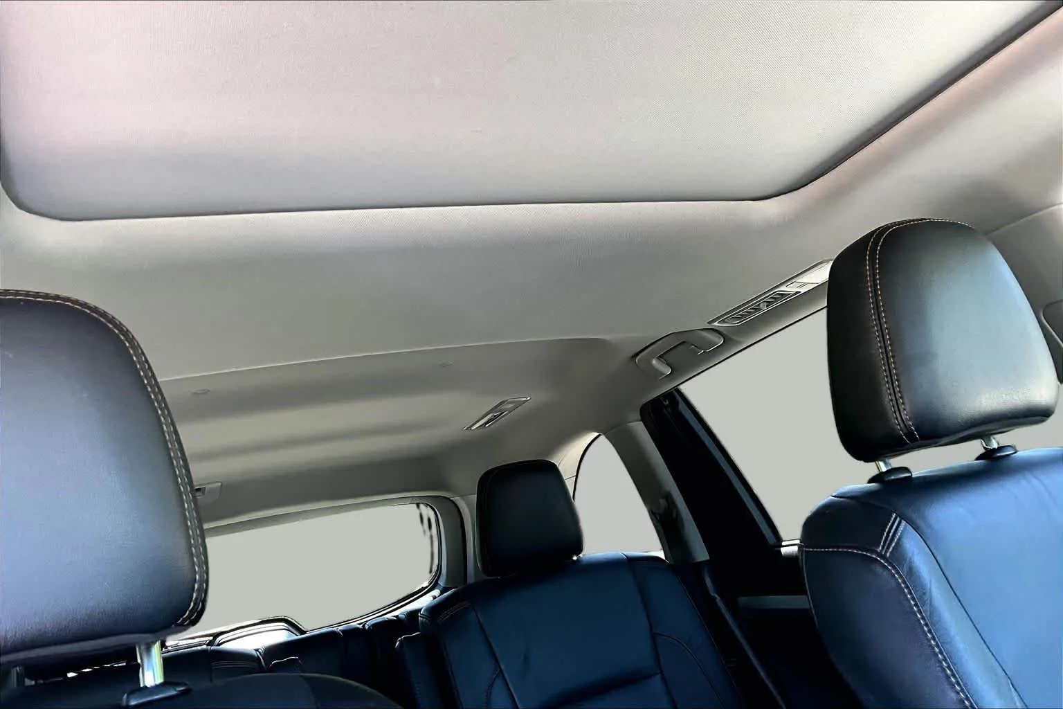 Used 2017 Midnight Black Metallic Toyota XLE image 14