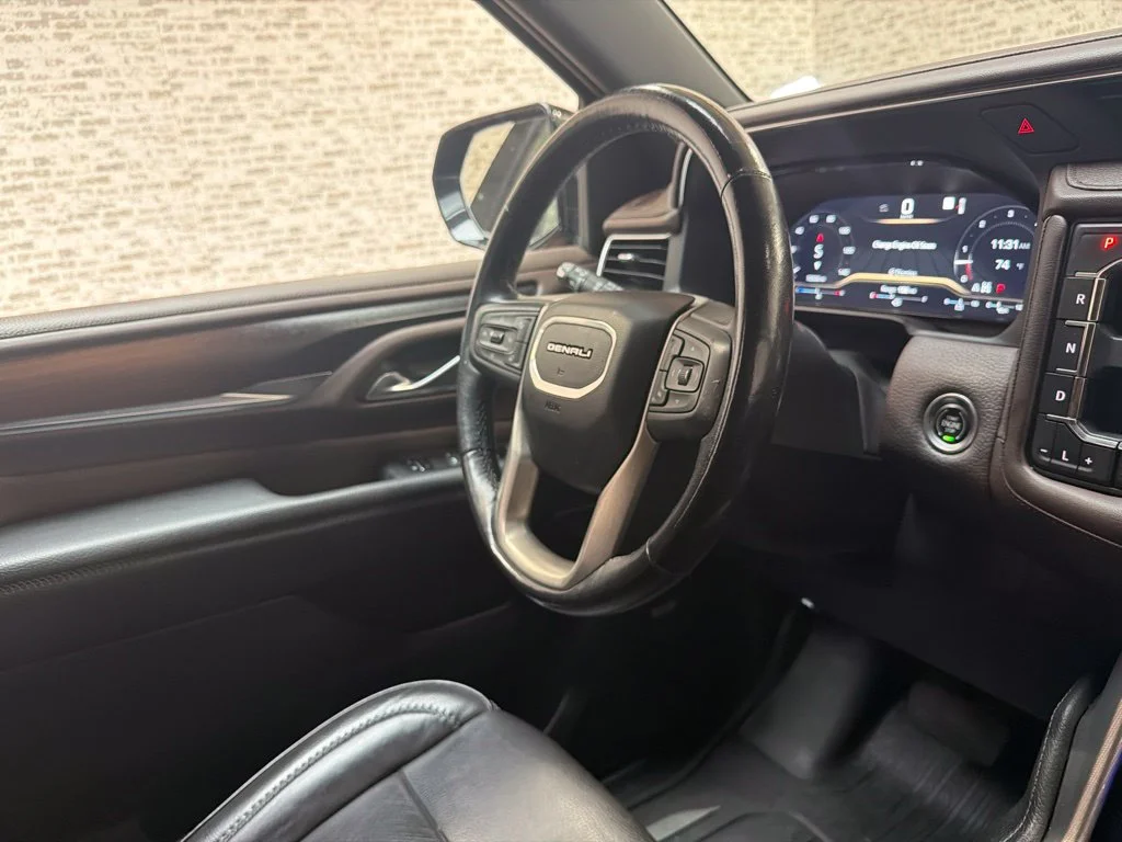 Used 2022 Onyx Black GMC Denali image 21